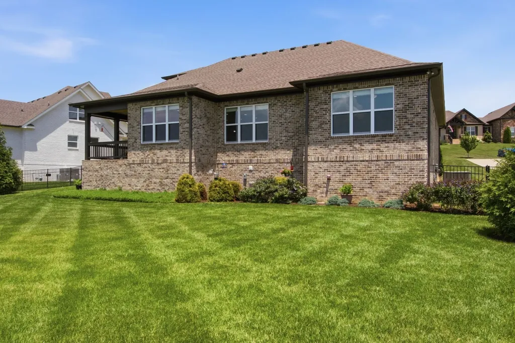 2027 Imagine Circle Spring Hill TN 37174