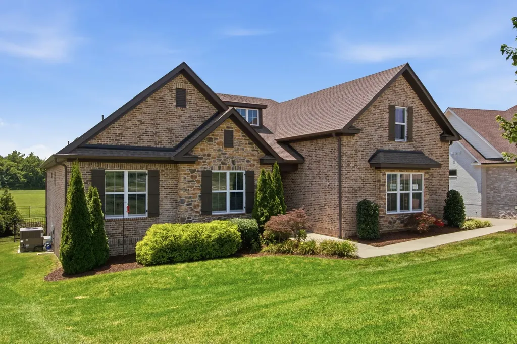 2027 Imagine Circle Spring Hill TN 37174