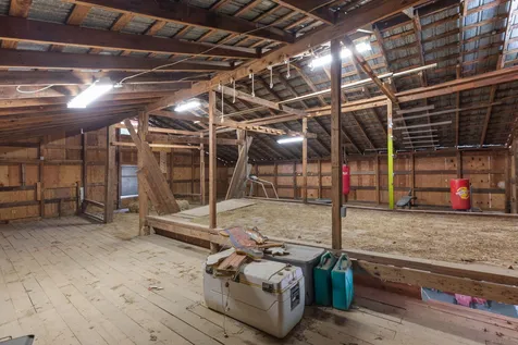 4118 Leipers Creek Road Williamsport TN 38487