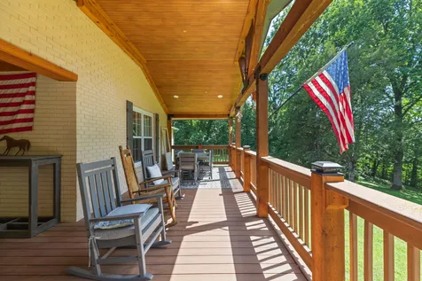 4118 Leipers Creek Road Williamsport TN 38487