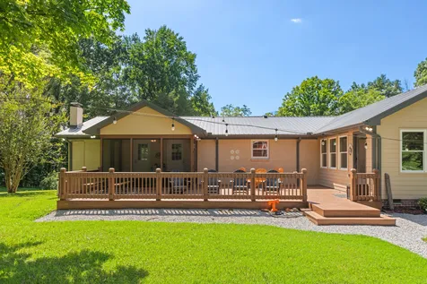 4118 Leipers Creek Road Williamsport TN 38487