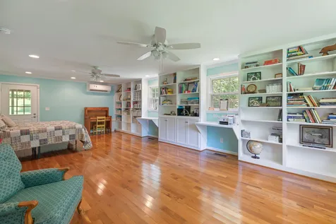 4118 Leipers Creek Road Williamsport TN 38487