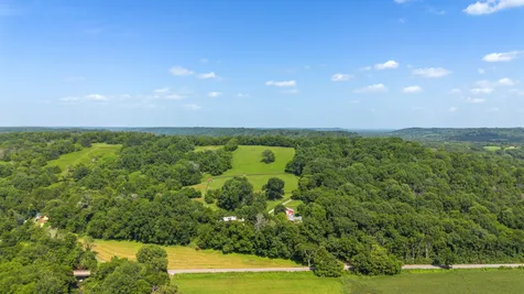4118 Leipers Creek Road Williamsport TN 38487