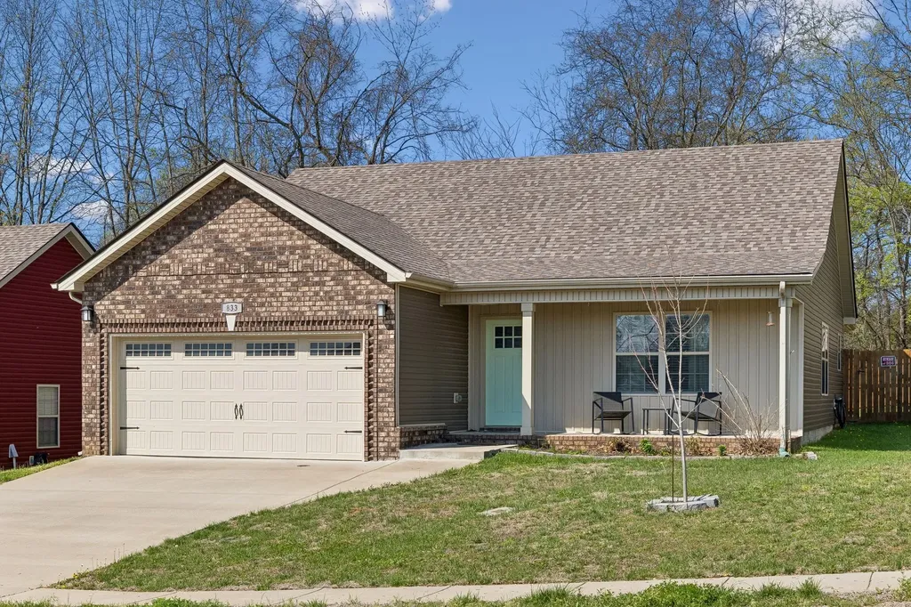 833 Lutz Lane Clarksville TN 37042
