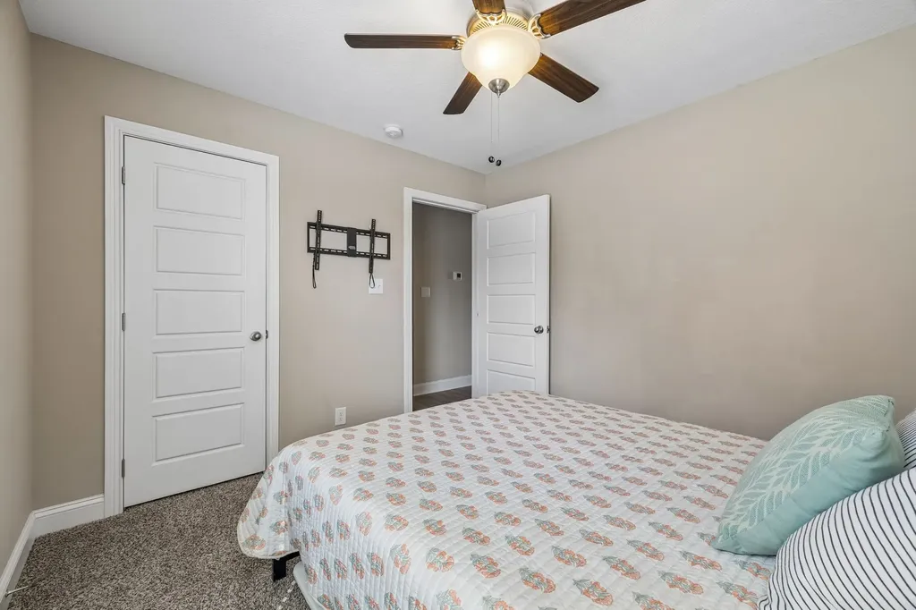 833 Lutz Lane Clarksville TN 37042
