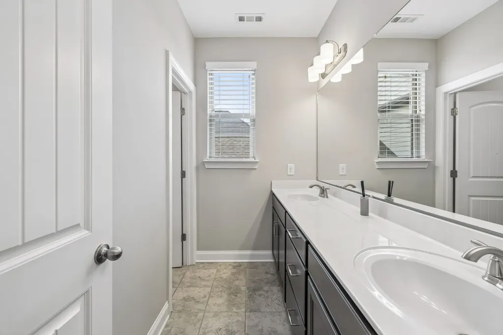 151 Benjamin Lane Hendersonville TN 37075