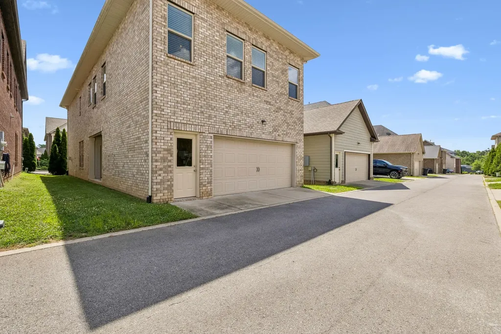 151 Benjamin Lane Hendersonville TN 37075