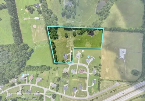 41 Harding Road Leoma TN 38468