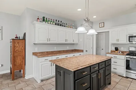 41 Harding Road Leoma TN 38468