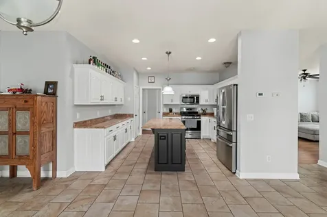 41 Harding Road Leoma TN 38468