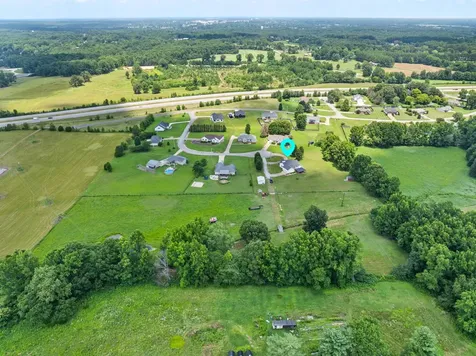 41 Harding Road Leoma TN 38468