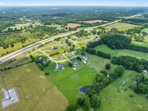 41 Harding Road Leoma TN 38468