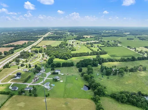 41 Harding Road Leoma TN 38468
