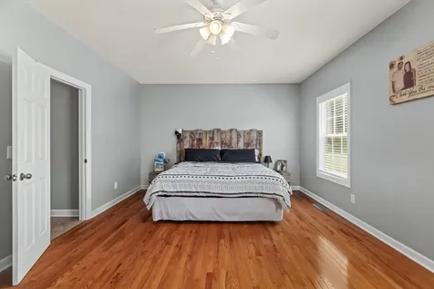 41 Harding Road Leoma TN 38468