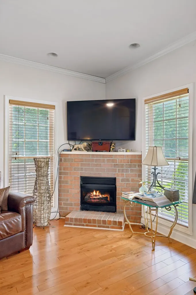 1905 28th Ave, N Nashville TN 37208
