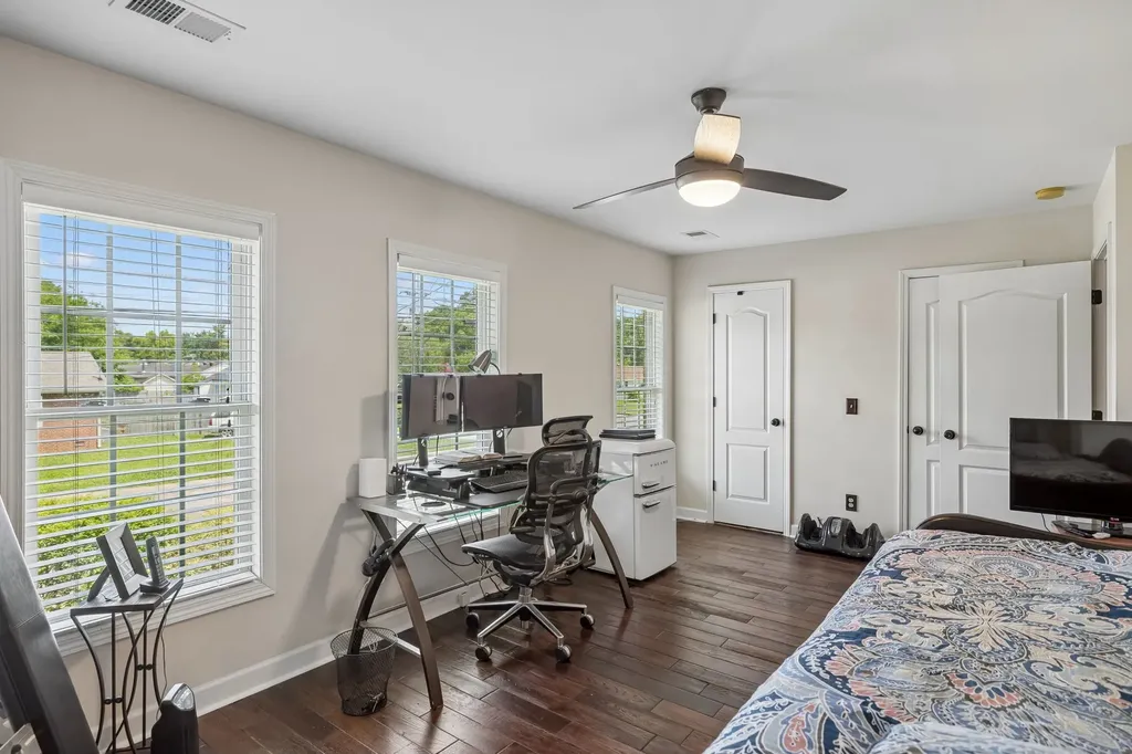 1905 28th Ave, N Nashville TN 37208