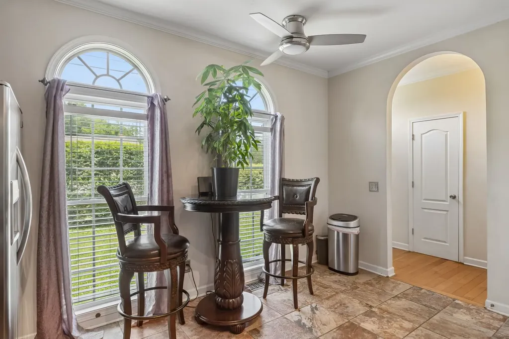 1905 28th Ave, N Nashville TN 37208