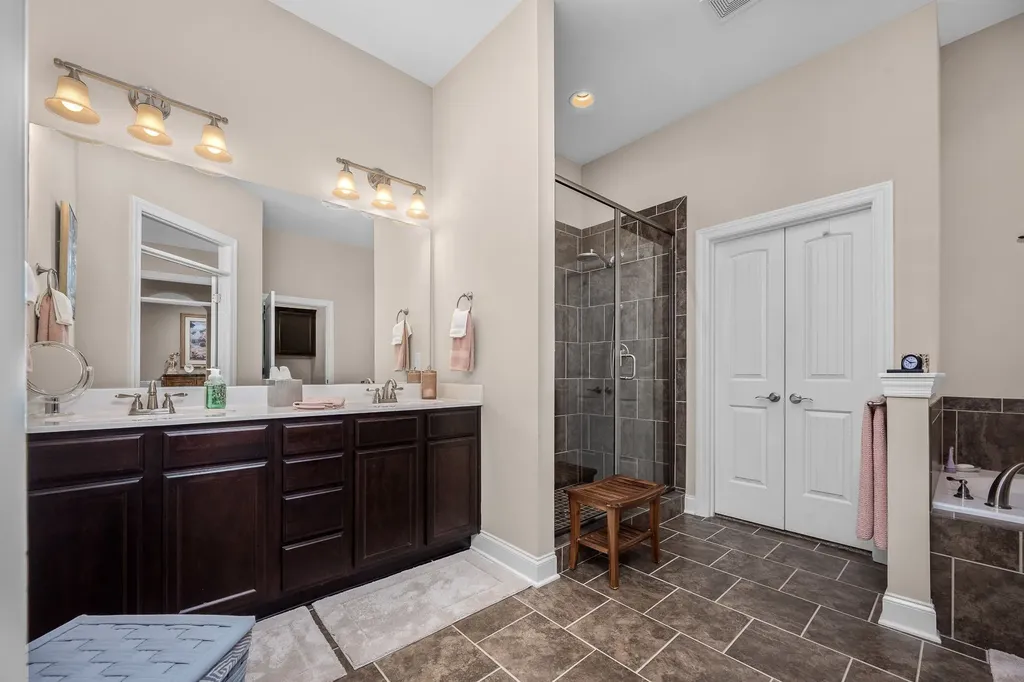 2039 Herring Crossing Murfreesboro TN 37130