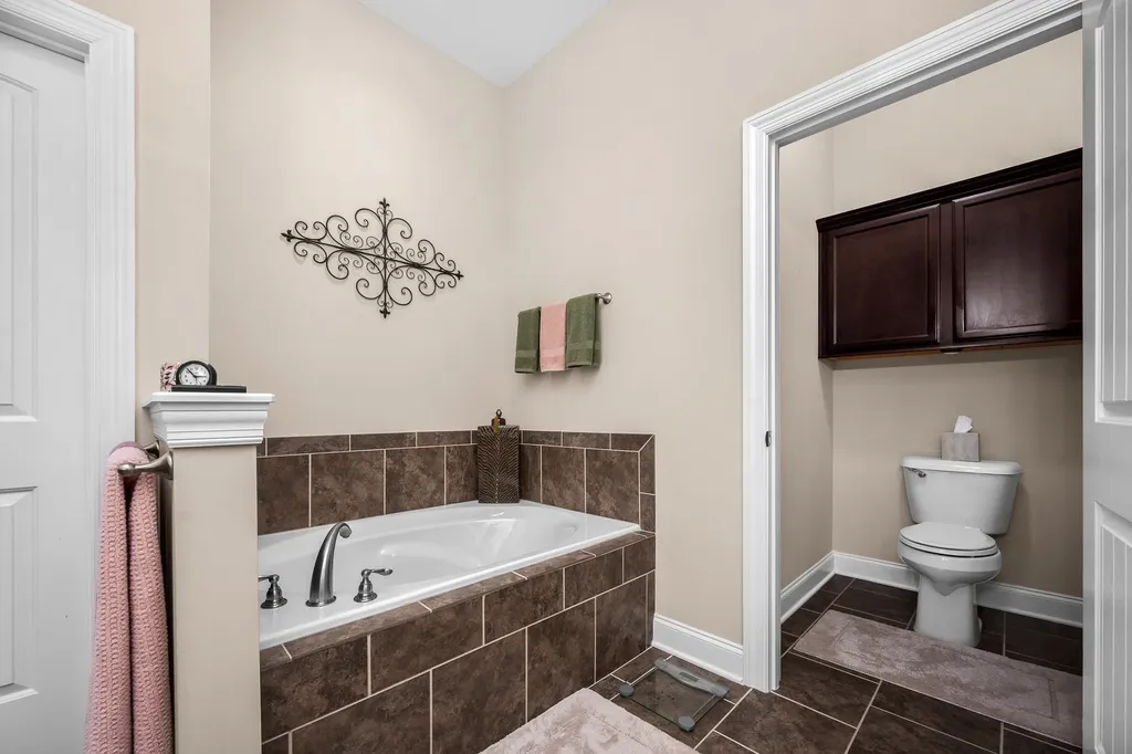 2039 Herring Crossing Murfreesboro TN 37130