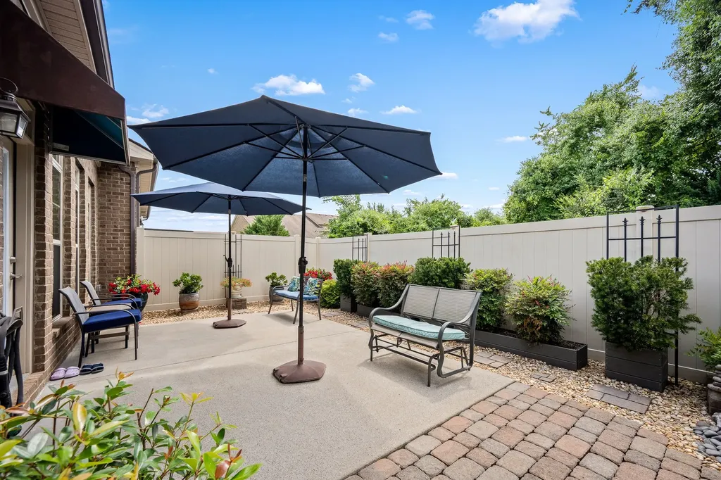 2039 Herring Crossing Murfreesboro TN 37130