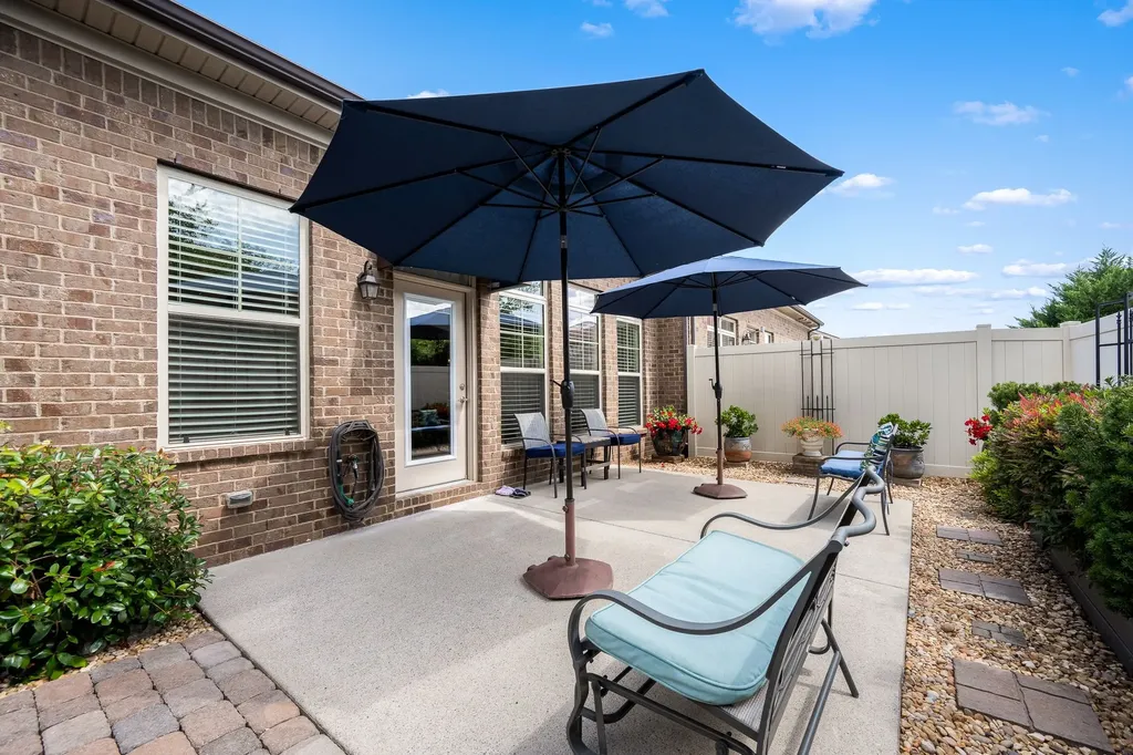 2039 Herring Crossing Murfreesboro TN 37130