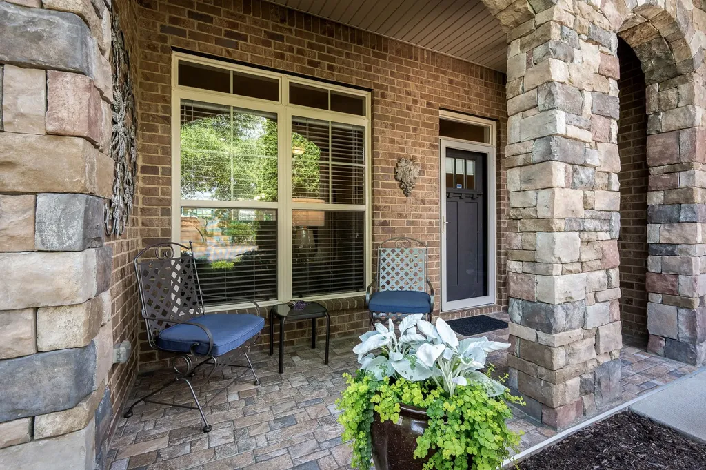 2039 Herring Crossing Murfreesboro TN 37130