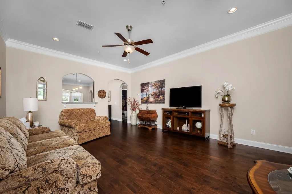 2039 Herring Crossing Murfreesboro TN 37130