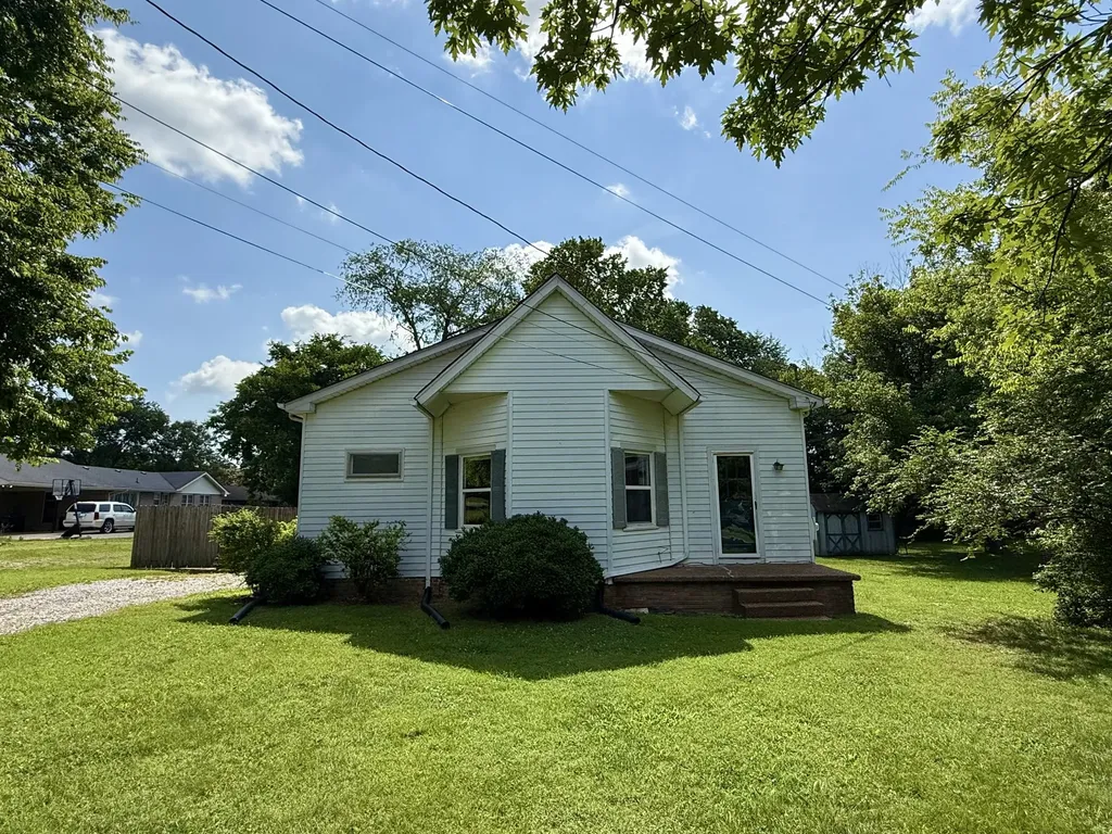 629 Martha Avenue Gallatin TN 37066