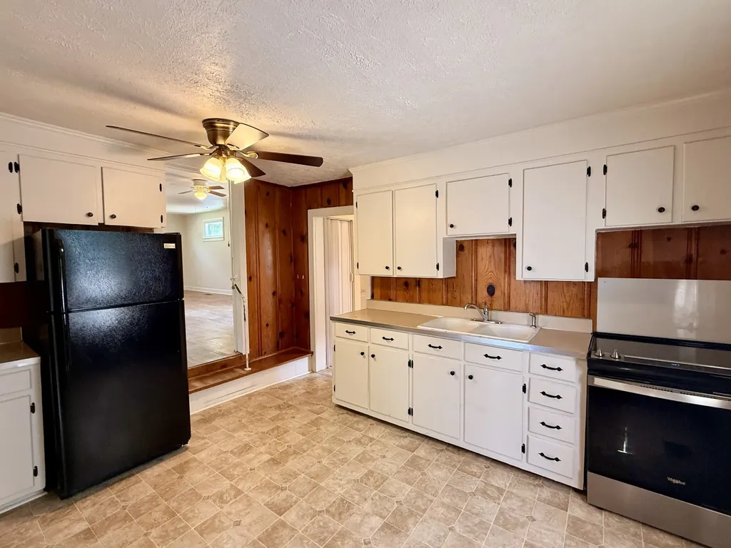 629 Martha Avenue Gallatin TN 37066