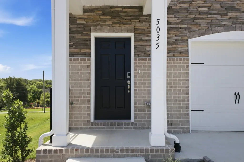 5035 Dayflower Drive Hermitage TN 37076
