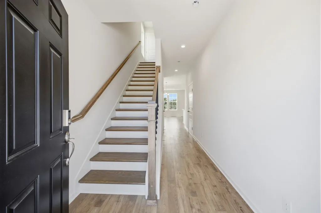 5035 Dayflower Drive Hermitage TN 37076