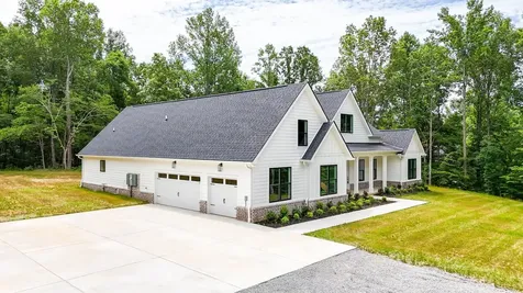 7765 Barnhill Road Primm Springs TN 38476
