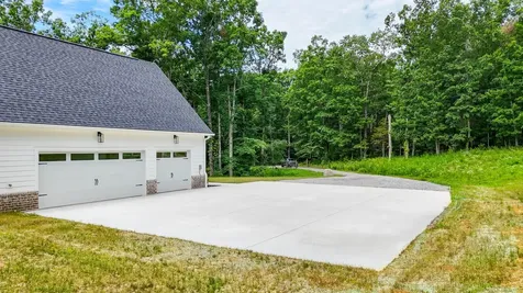 7765 Barnhill Road Primm Springs TN 38476