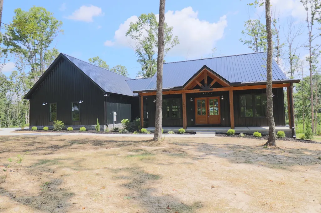 2963 Summertown Highway Summertown TN 38483