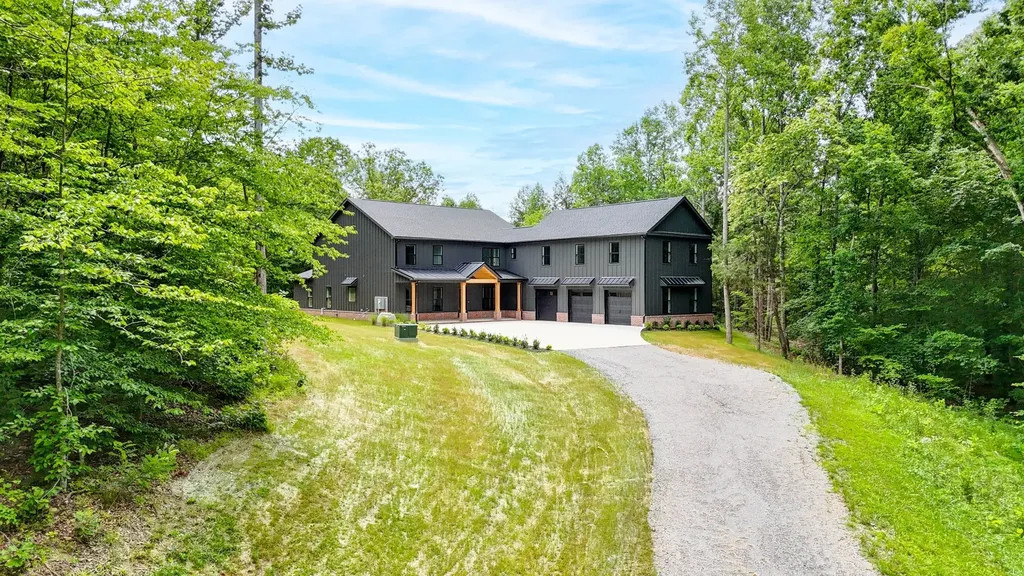 7771 Barnhill Road Primm Springs TN 38476