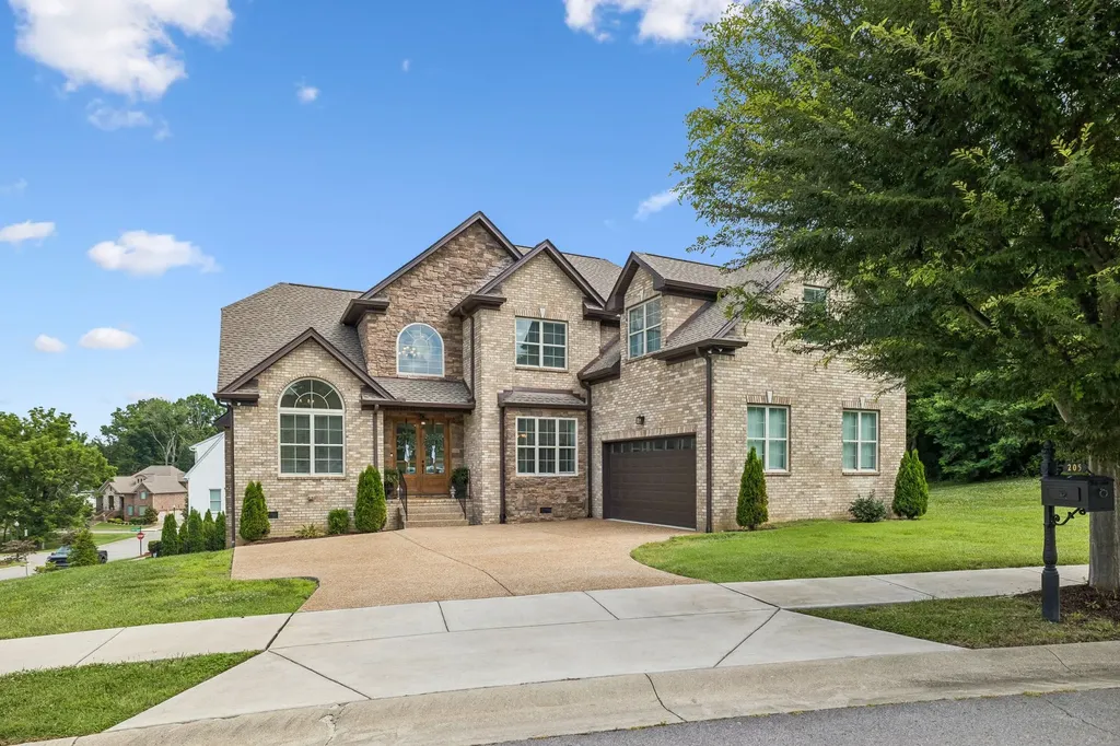 205 Moore Haven Circle Lebanon TN 37087