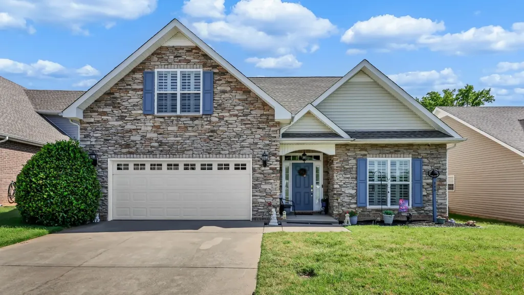 295 Turnberry Circle Clarksville TN 37043