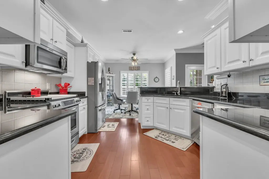 295 Turnberry Circle Clarksville TN 37043