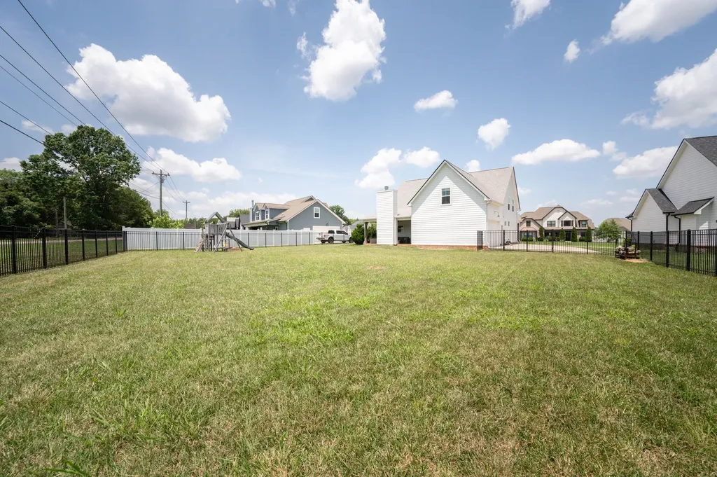 2028 Trout Trail Murfreesboro TN 37129