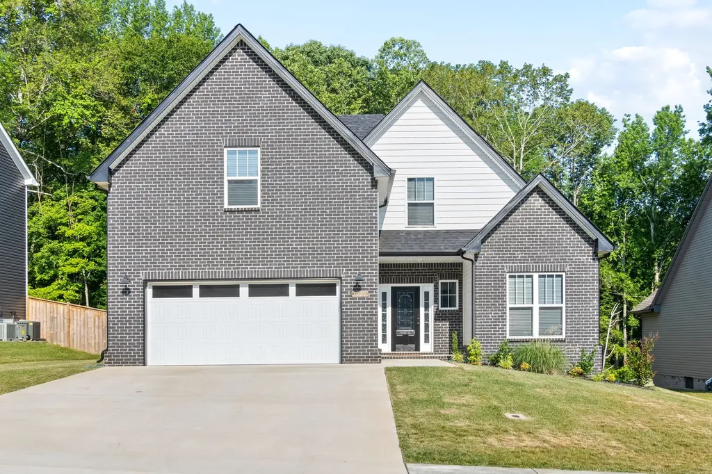 1022 Brightwood Court Clarksville TN 37043