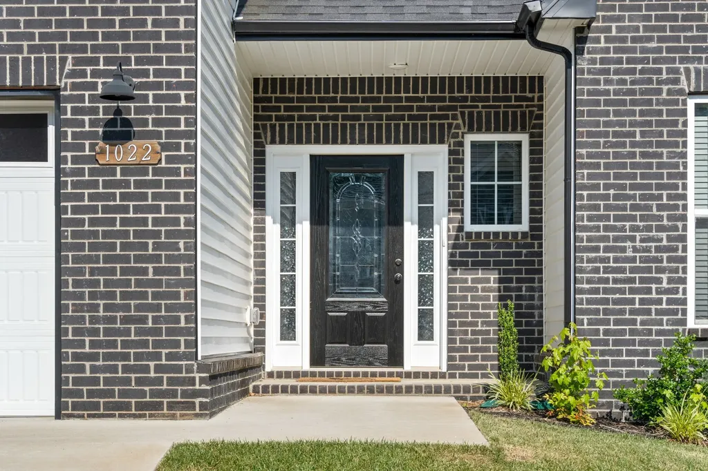 1022 Brightwood Court Clarksville TN 37043