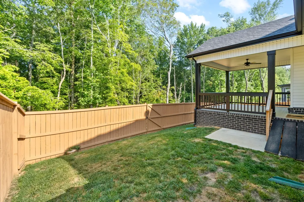 1022 Brightwood Court Clarksville TN 37043