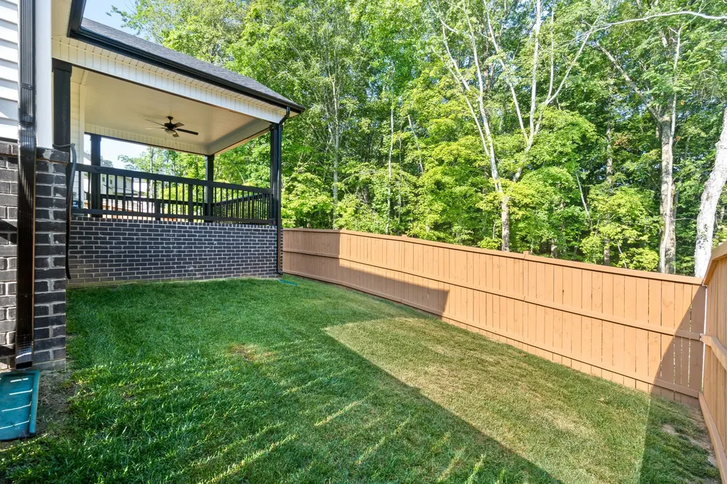 1022 Brightwood Court Clarksville TN 37043