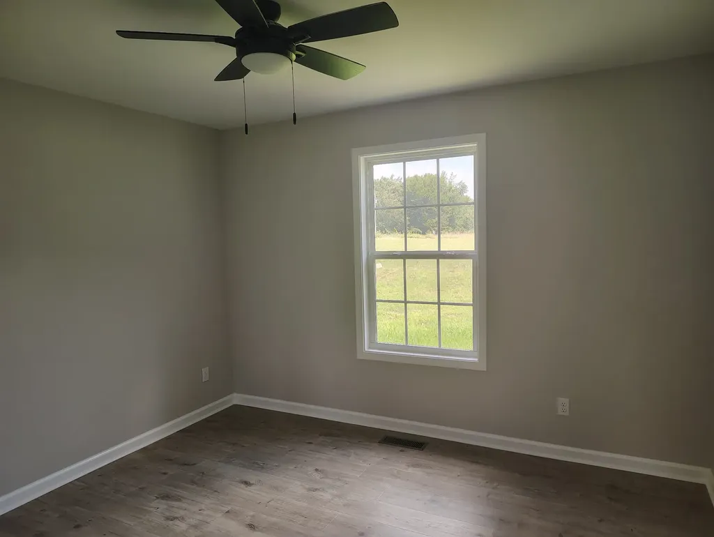 1198 Shiloh Road Lafayette TN 37083