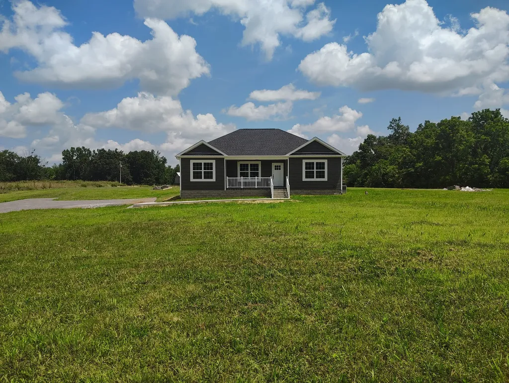 1198 Shiloh Road Lafayette TN 37083