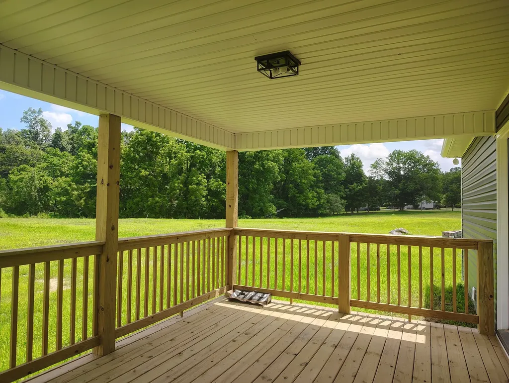 1198 Shiloh Road Lafayette TN 37083