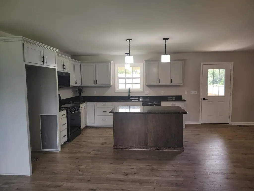 1198 Shiloh Road Lafayette TN 37083