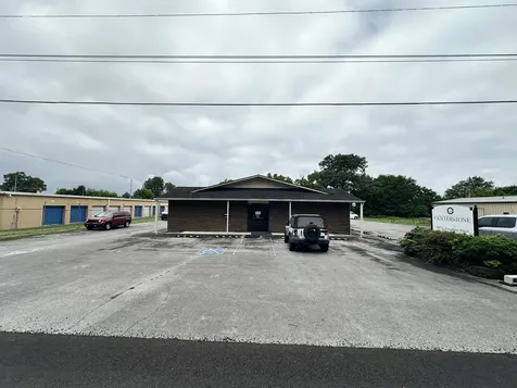 709 Davidson Street Tullahoma TN 37388