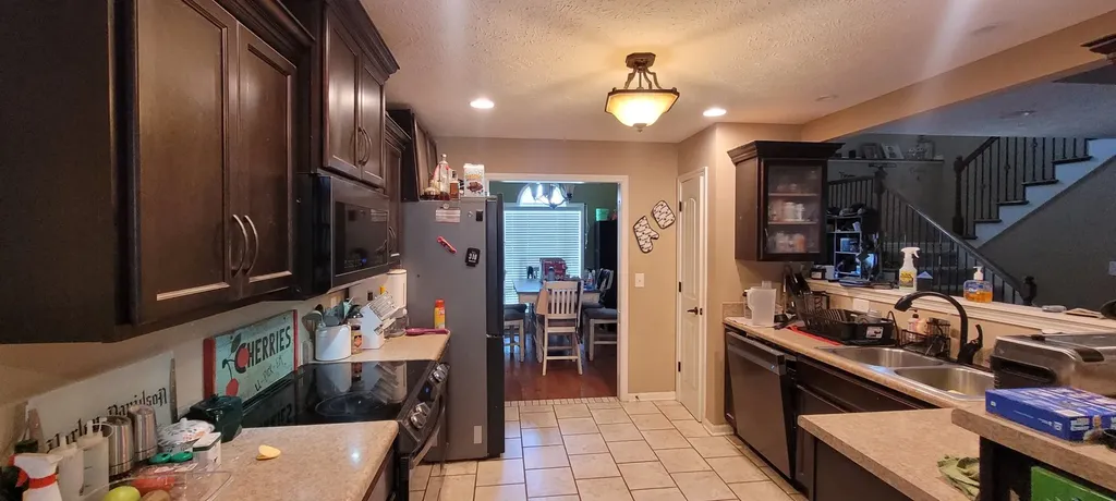 1534 Cobra Lane Clarksville TN 37042