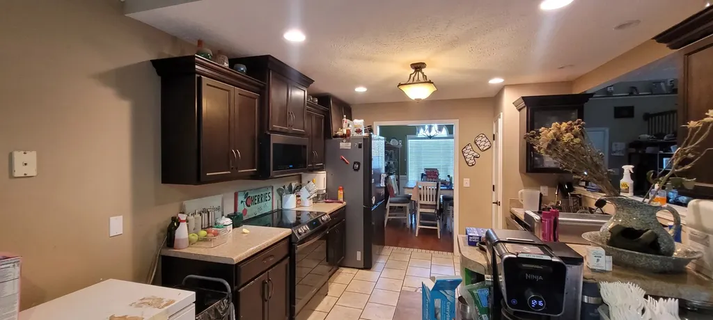 1534 Cobra Lane Clarksville TN 37042